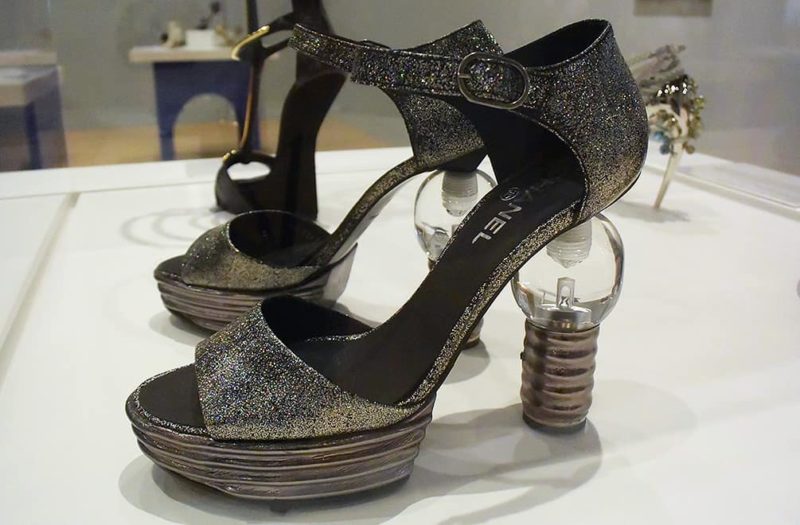 chanel-lightbulb-shoes - DesignJunket